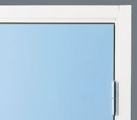 En kantlist rundt hele dørbladet beskytter det og gjør det lett å holde rent.